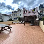 Flores Terrace Apartment